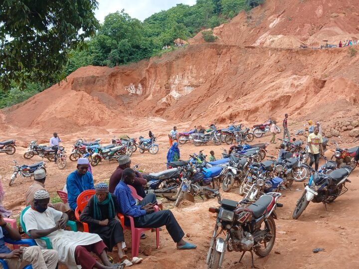 Éboulement: Après deux jours de recherche active,le corps de Boubacar Diallo reste introuvable sous les décombres